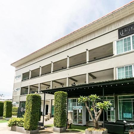 Oyo 75305 T Park Pak Chong Hotel Mu Si Bagian luar foto
