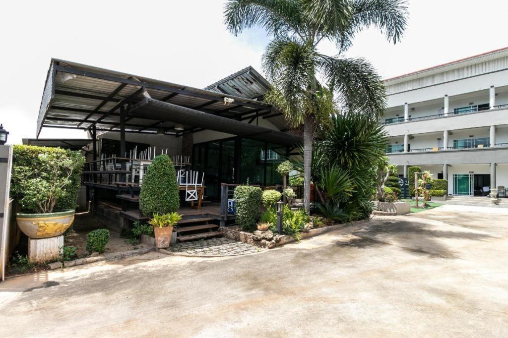 Oyo 75305 T Park Pak Chong Hotel Mu Si Bagian luar foto