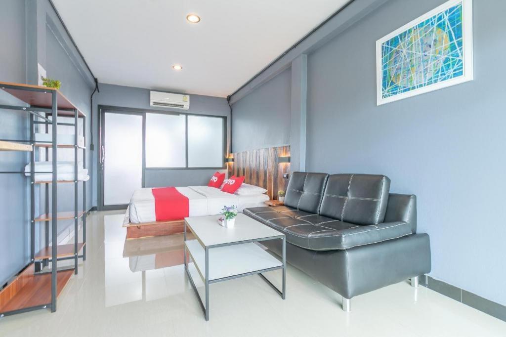 Oyo 75305 T Park Pak Chong Hotel Mu Si Bagian luar foto