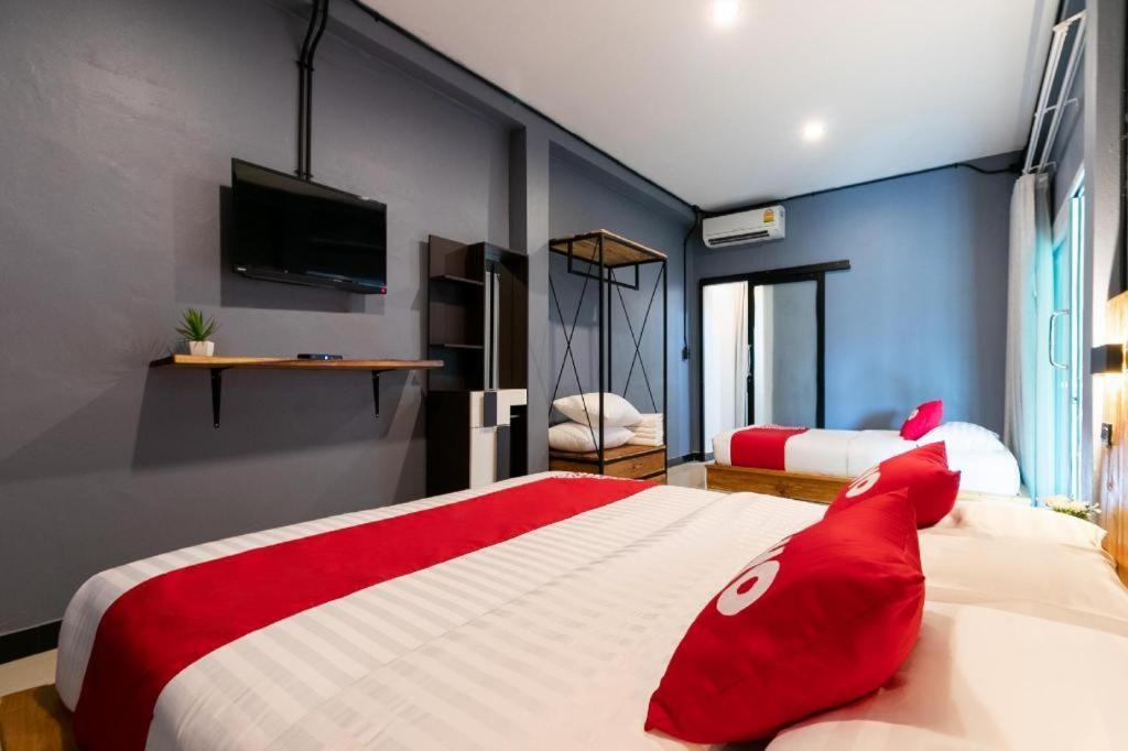 Oyo 75305 T Park Pak Chong Hotel Mu Si Bagian luar foto