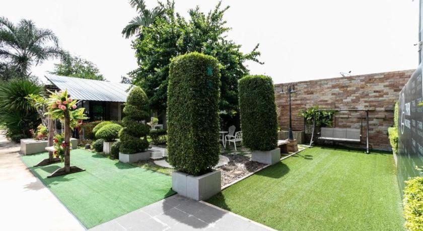 Oyo 75305 T Park Pak Chong Hotel Mu Si Bagian luar foto