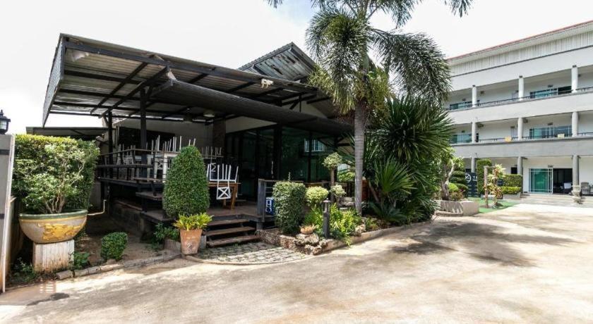 Oyo 75305 T Park Pak Chong Hotel Mu Si Bagian luar foto