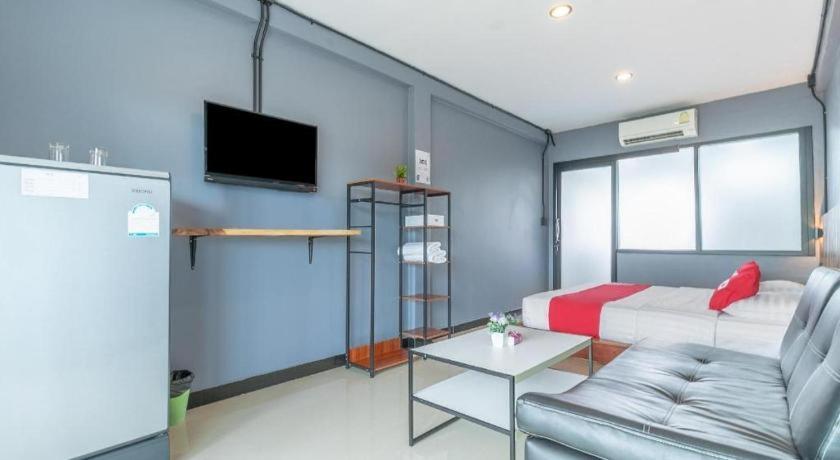 Oyo 75305 T Park Pak Chong Hotel Mu Si Bagian luar foto